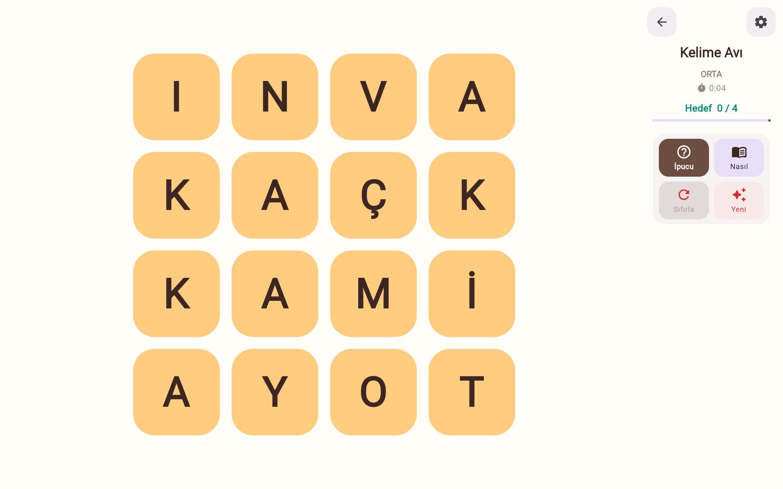 Word Hunt: a four-by-four grid of Turkish letters; you swipe across them to form words